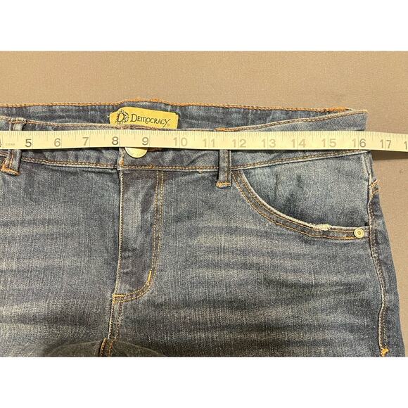 Democracy Jeans Womens Sz 8 Plus Blue Flex-ellent Cropped Fabric Embellished - Picture 4 of 6
